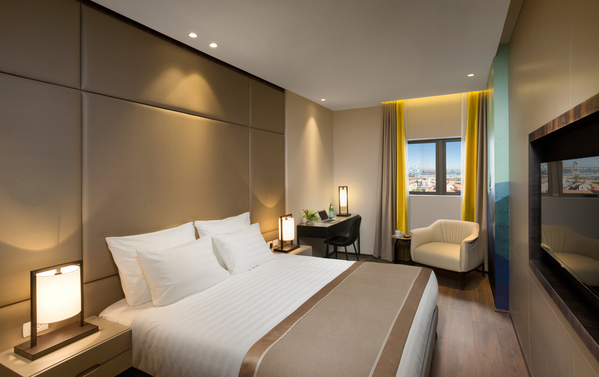 golden_crown_hotels 27/120