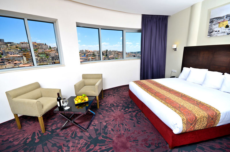 royal-room-1.jpg