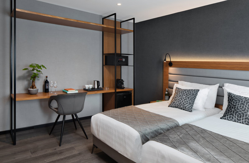 golden-crown-hotels-7-120.jpg