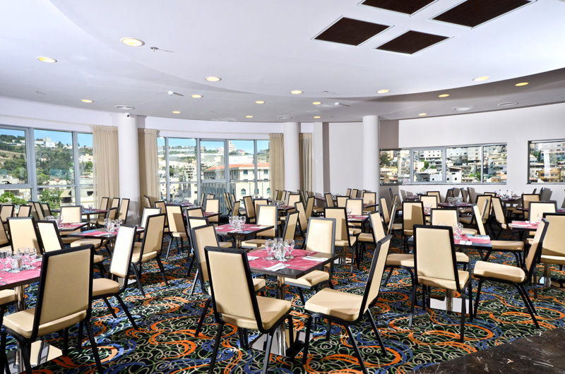 old-city-main-restaurant-3.jpg